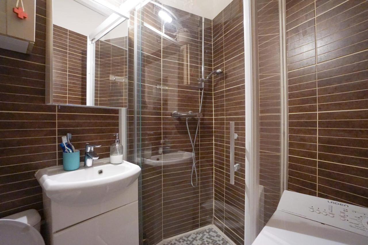 Beautiful Apartment In The Heart Of Párizs Kültér fotó
